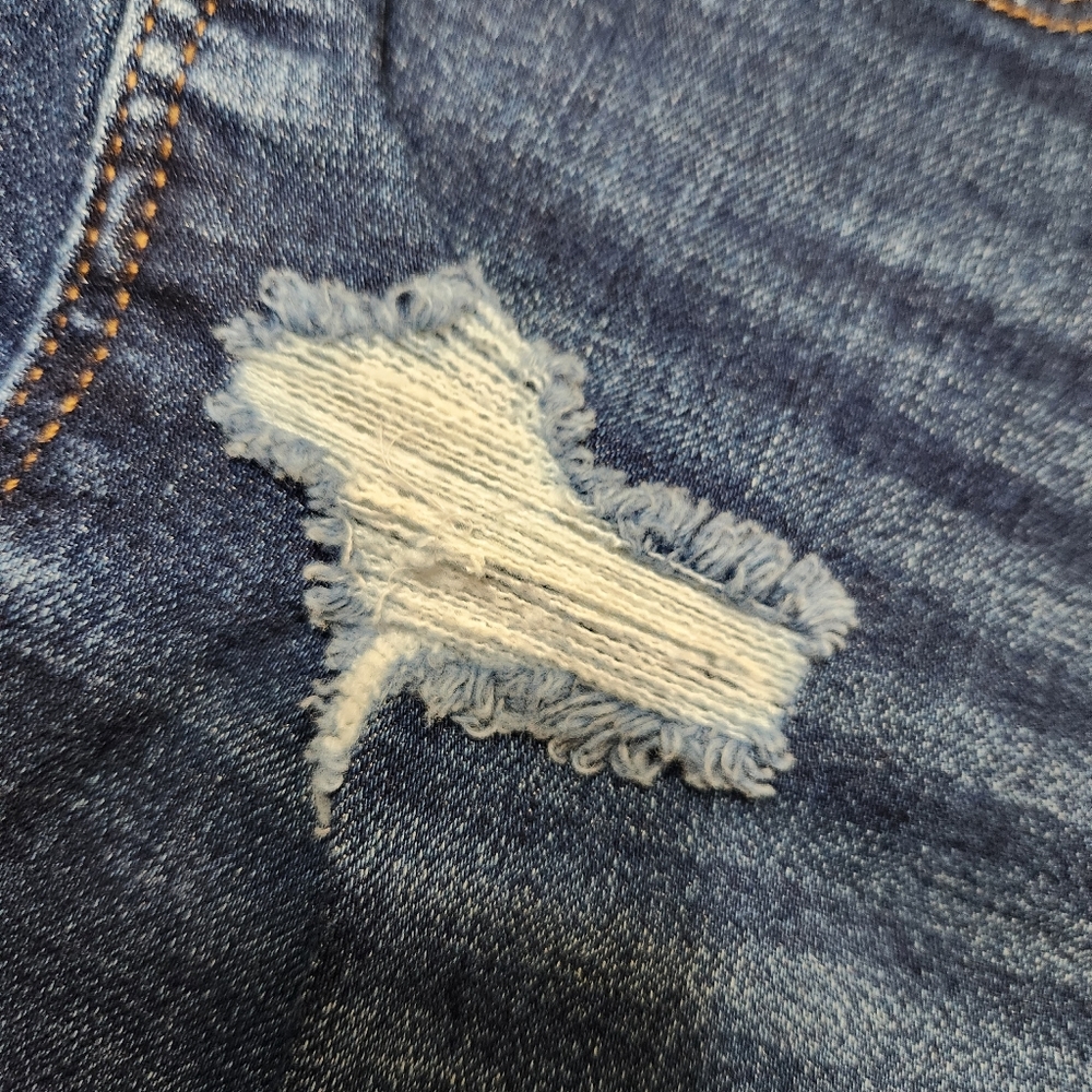 Old Navy Boyfriend Mid Rise Shorts Size 10 Rolled hem Button Fly Destressed Dark - Picture 5 of 11
